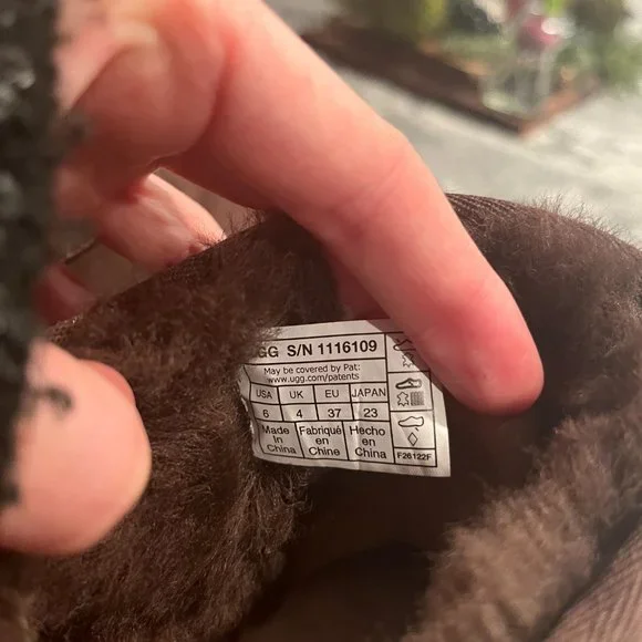 SOLD - Ugg Ultra Mini Boot- Chocolate Brown - Picture 7 of 7